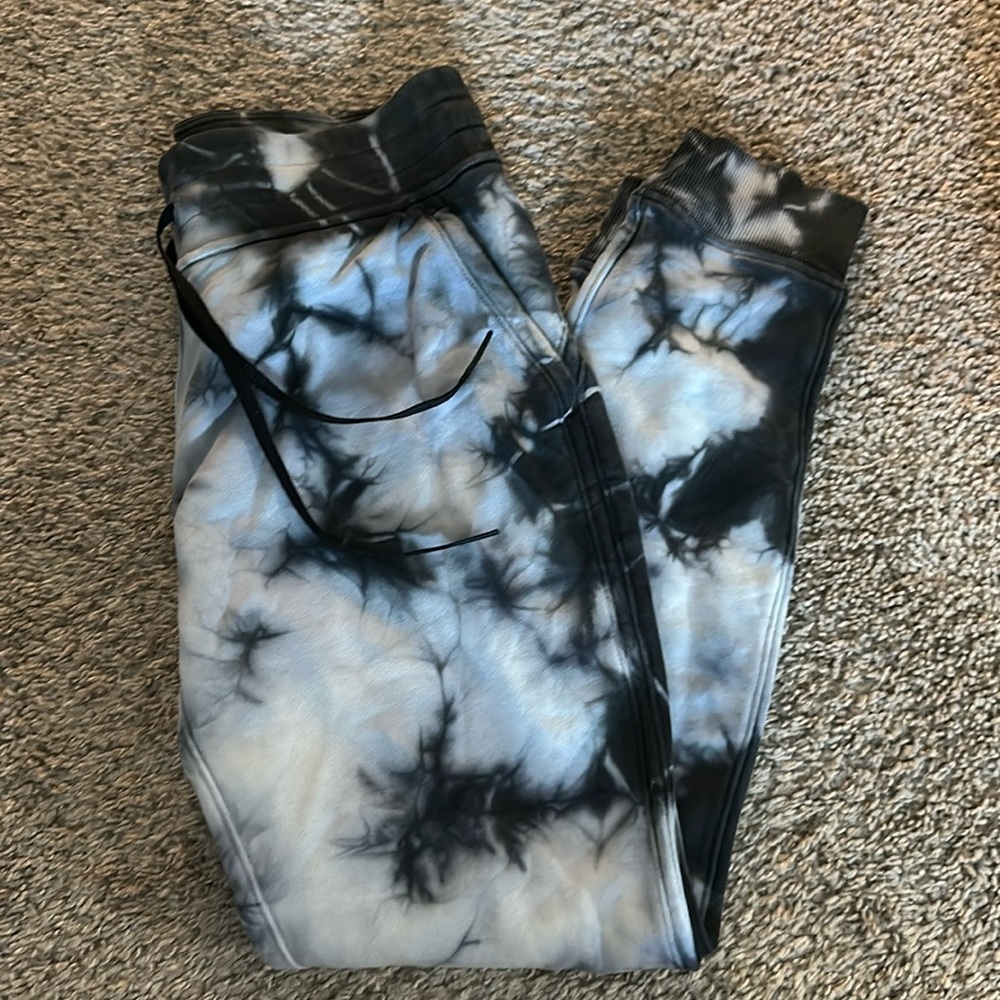 LuLuLemon Tie-dye Joggers